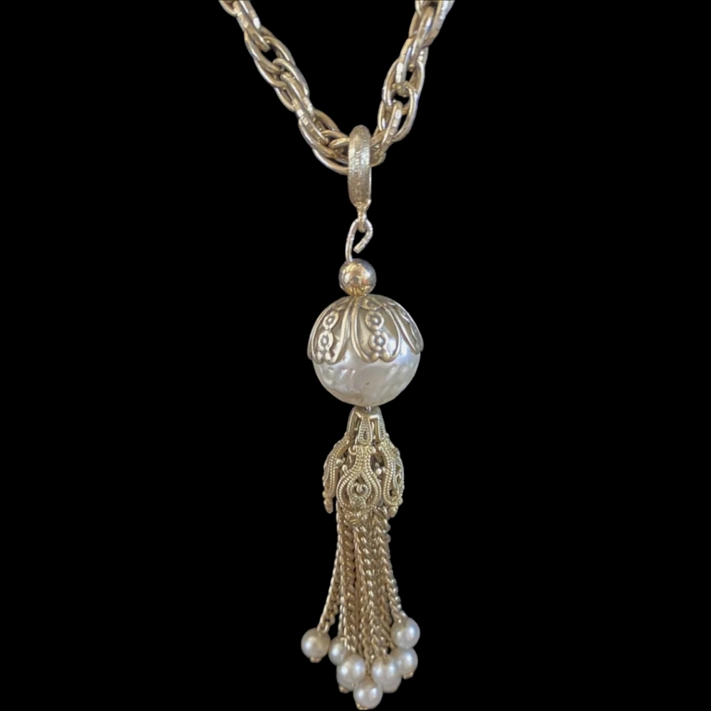 💕2/$12 Park Lane Vintage 24 " Gold Chain Tassel  Necklace